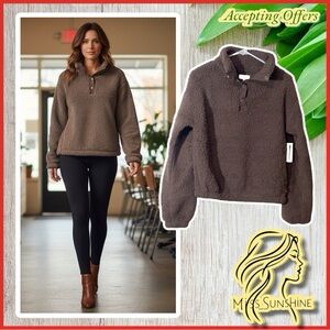 SO NEW - Sz S - Brown super cozy SHERPA in and out w/ quarter snap Sweater